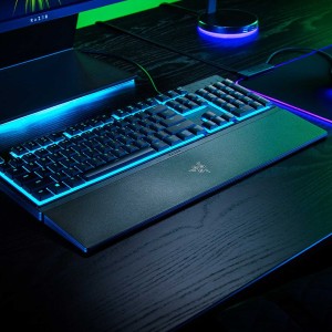 کیبورد گیمینگ ریزر مدل ORNATA V3 X